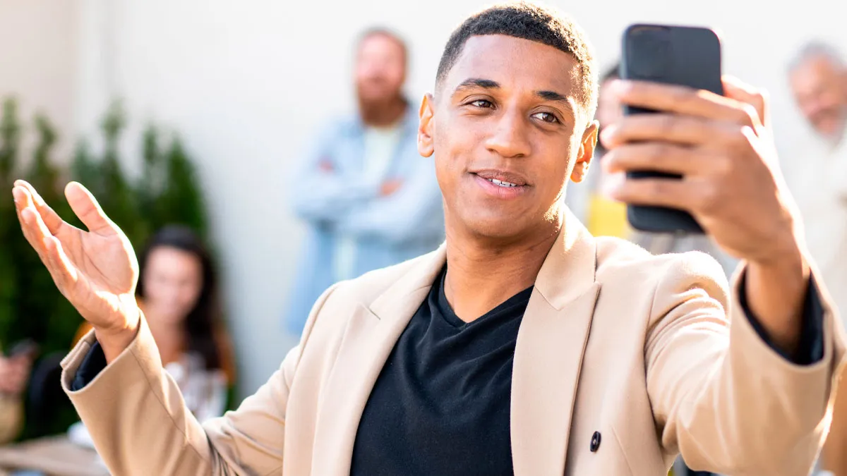 “‘Influencer’ Marketing Coworker Lived A Lie And It Fell Apart Gloriously”