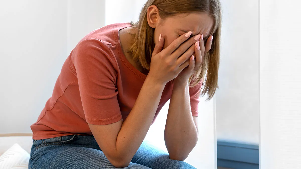 Man Regrets Taking The Red Pill When His Fiancee Leaves Him After Arguing About Buying A House