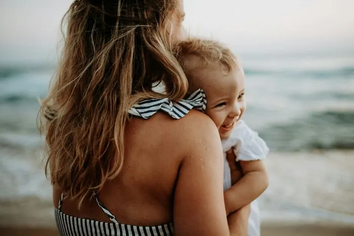 30 Bizarre Things Women Found Out Others Actually Go Through Too