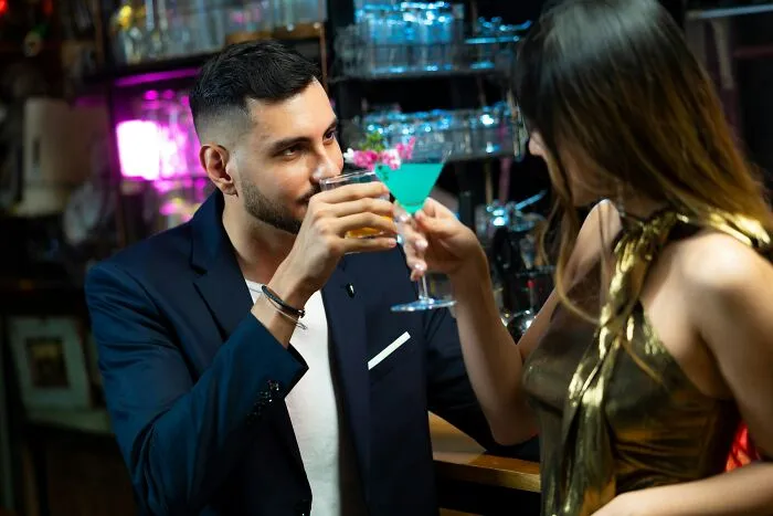 People Who Had To Use Bar’s Safe Word Or Secret Drink Explain Why And What Happened (28 Examples)