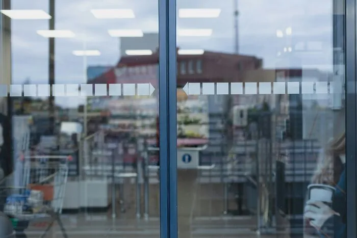 27 Of The Most 'What The Heck?' Things People Have Shamelessly Done In Public Spaces