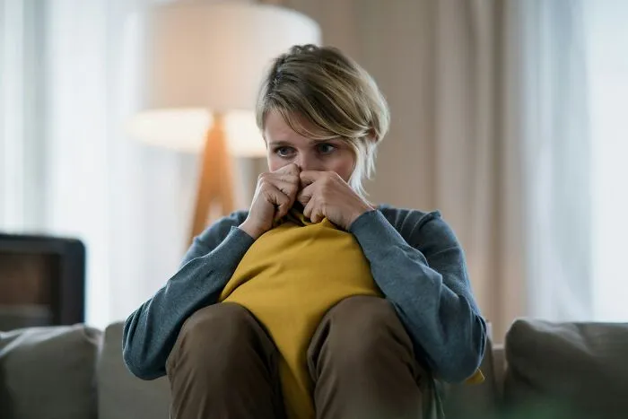 30 Bizarre Things Women Found Out Others Actually Go Through Too