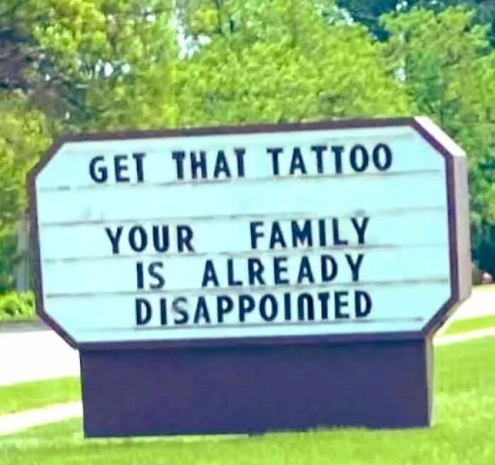 50 Of The Funniest Signs Ever Spotted In The Wild (New Pics)