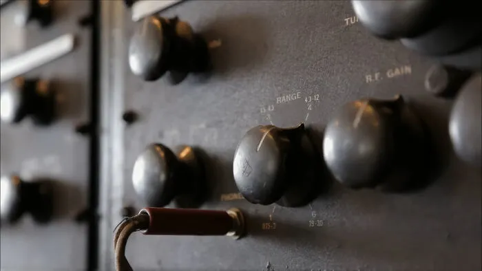 33 Iconic History Moments People Would Interrupt With A Quick Call