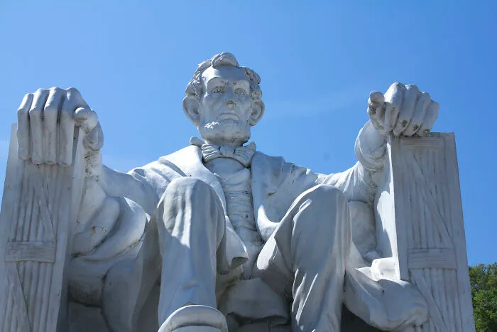 33 Iconic History Moments People Would Interrupt With A Quick Call
