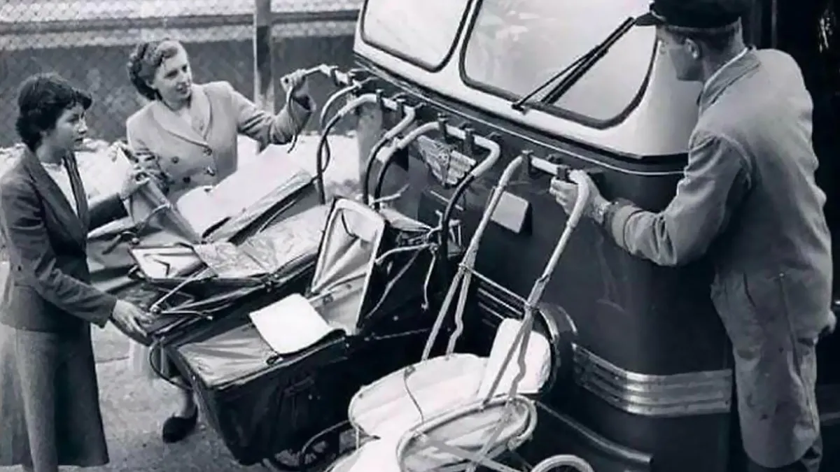 “Moments To Remember”: 50 Remarkable Photos That Show A Different Side Of History