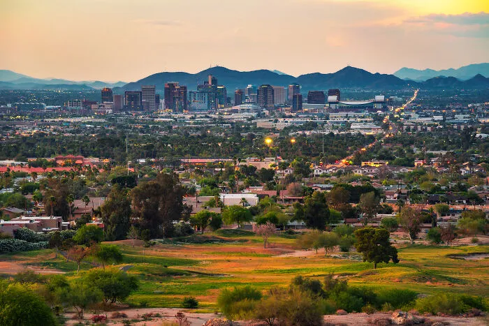 Folks Online Tell About 27 Terrifyingly Real Things Existing Around The Places They Live