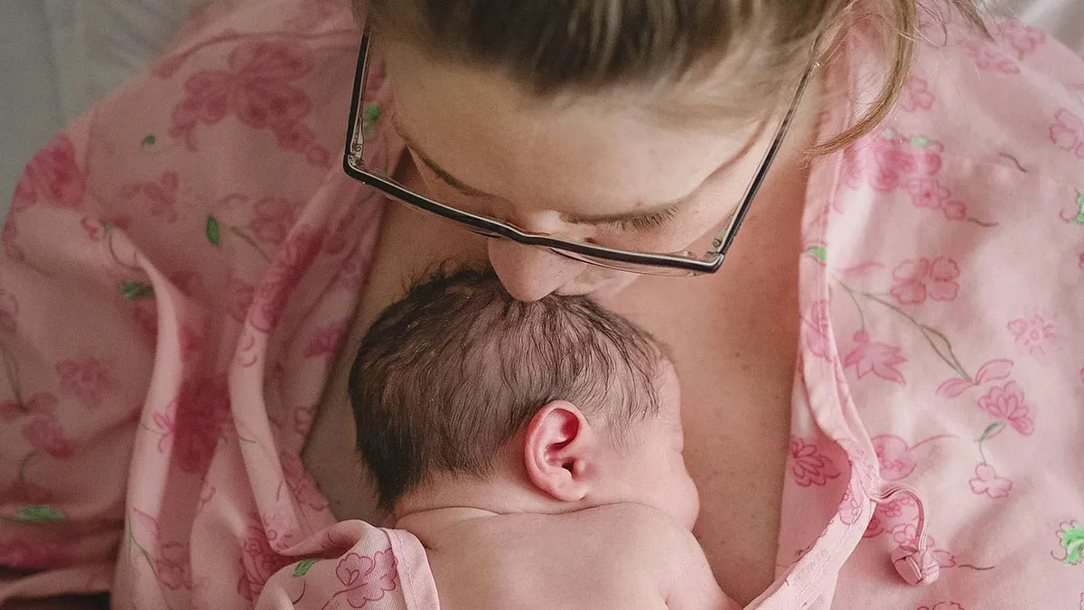 Man Walks Out On Newborn Daughter After C-Section “Ruins” His Perfect Family, Wife Left In Shock