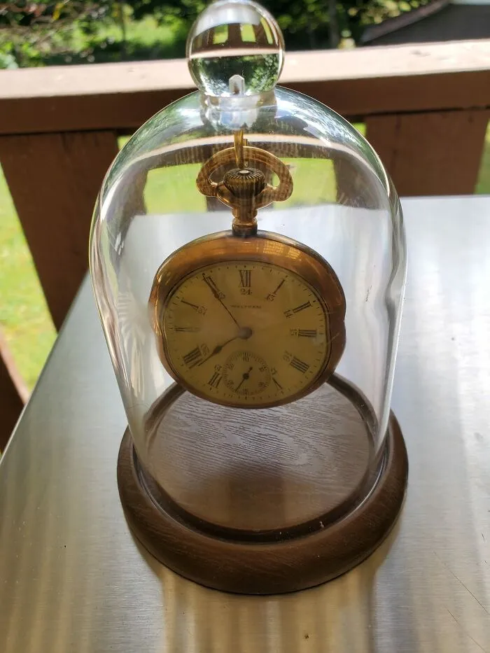 50 Times People Discovered Surprising Things Left Inside Their Homes By Previous Owners