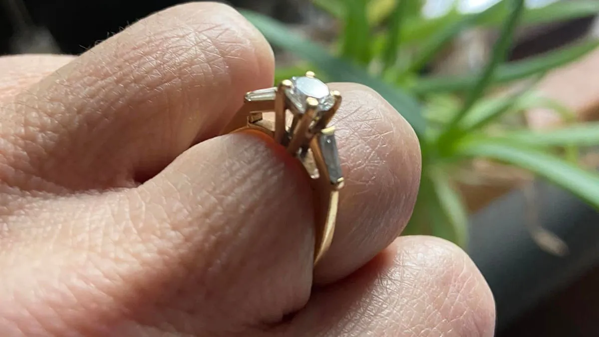 50 Times People Discovered Surprising Things Left Inside Their Homes By Previous Owners