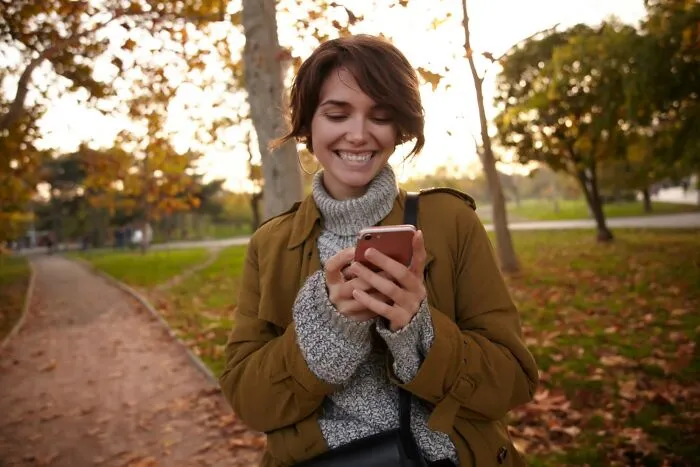 “My Husband Hates This Hack”: 40 Golden Travel Hacks People Don’t Gatekeep
