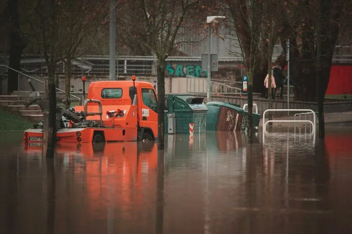 Truck Drivers Shared 35 Of Their Most Memorable Incidents While On The Road