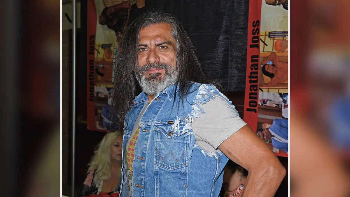 Fans In Disbelief As Famous Voice Actor Passes Away After Clash With Neighbor Who Shot Him