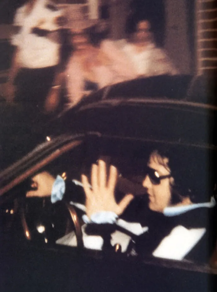 Elvis Presley, August 16, 1977,  The Last Photo Taken