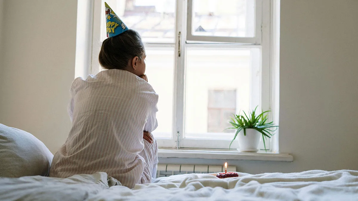 Woman Ghosts 30 Longtime Friends After None Of Them Show Up To Her 30th Birthday