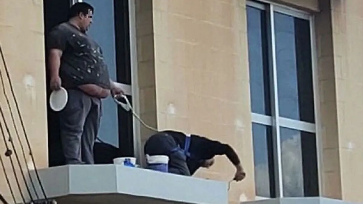 50 Examples Of Men Doing Something So Dumb It Might Cost Them Their Life