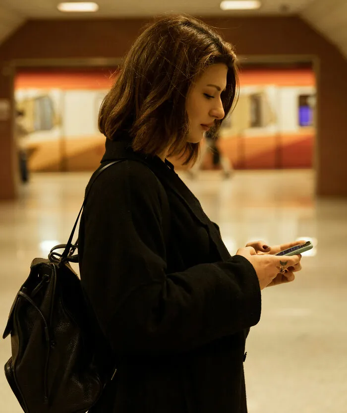 30 Bizarre Things Women Found Out Others Actually Go Through Too