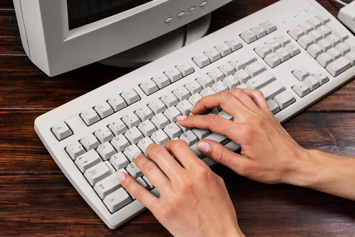 36 Things Folks Born Before 2000 Still Know How To Do By Heart Even Though They're Useless Now