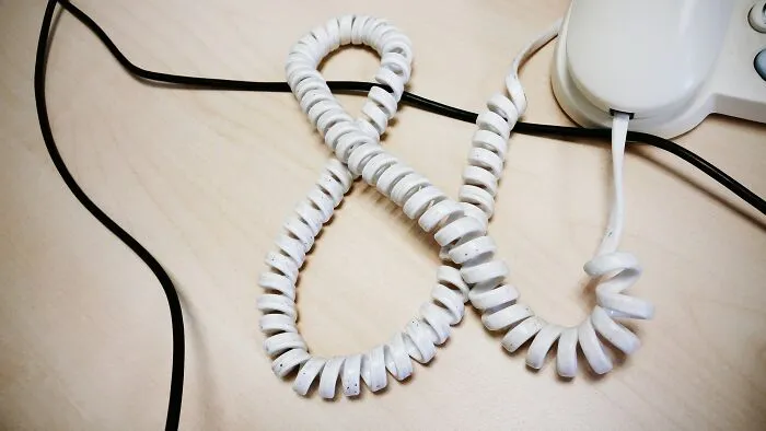 36 Things Folks Born Before 2000 Still Know How To Do By Heart Even Though They're Useless Now