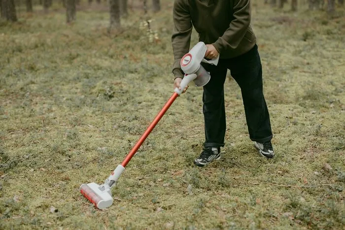 Someone Wondered What Legal Actions Make People Look Like Weirdos And Got These 32 Examples