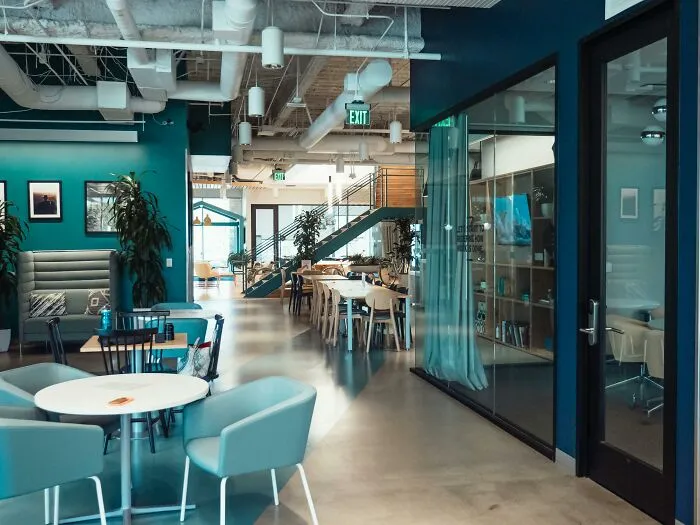 28 Stories About Companies That Crashed Because The One Person Who Knew Stuff Just… Left