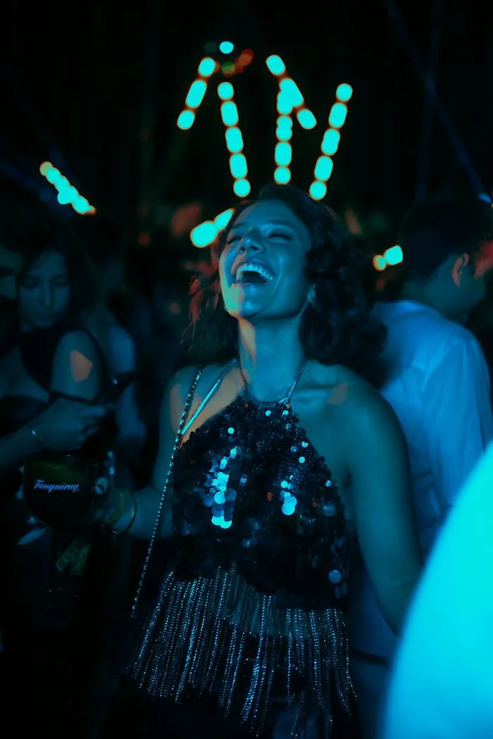 35 Red Flags Men Instantly Notice That Most Women Don’t Realize They’re Showing