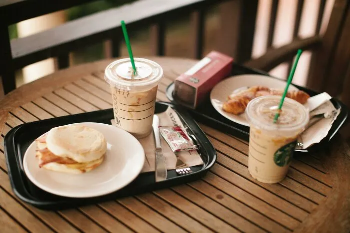 Someone Asked What Things Scream “I’m Middle Class,” And 36 People Delivered