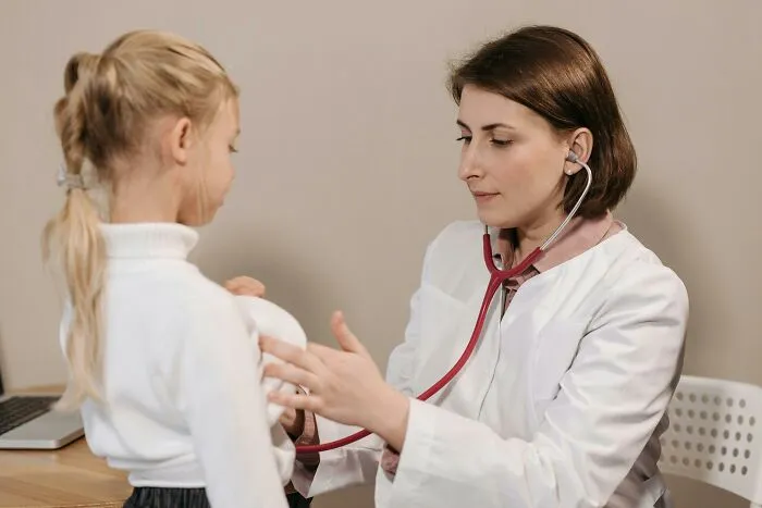 Medical Professionals Share Scary Stories Of Coworkers They Had To Report (32 Stories)