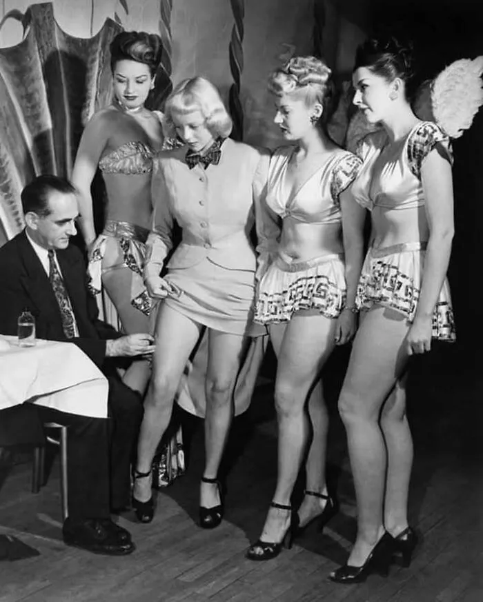 New York Showgirls Getting Smallpox Vaccine (1947)