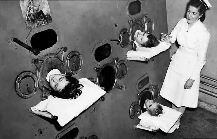 Children In An Iron Lung In 1950 Before The Advent Of The Polio Vaccination