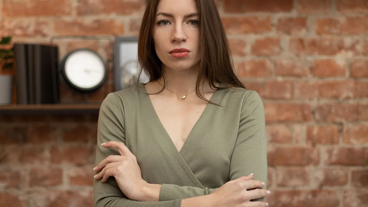 Woman Refuses To Move Out, Her Pregnant Roommate Has A Total Breakdown