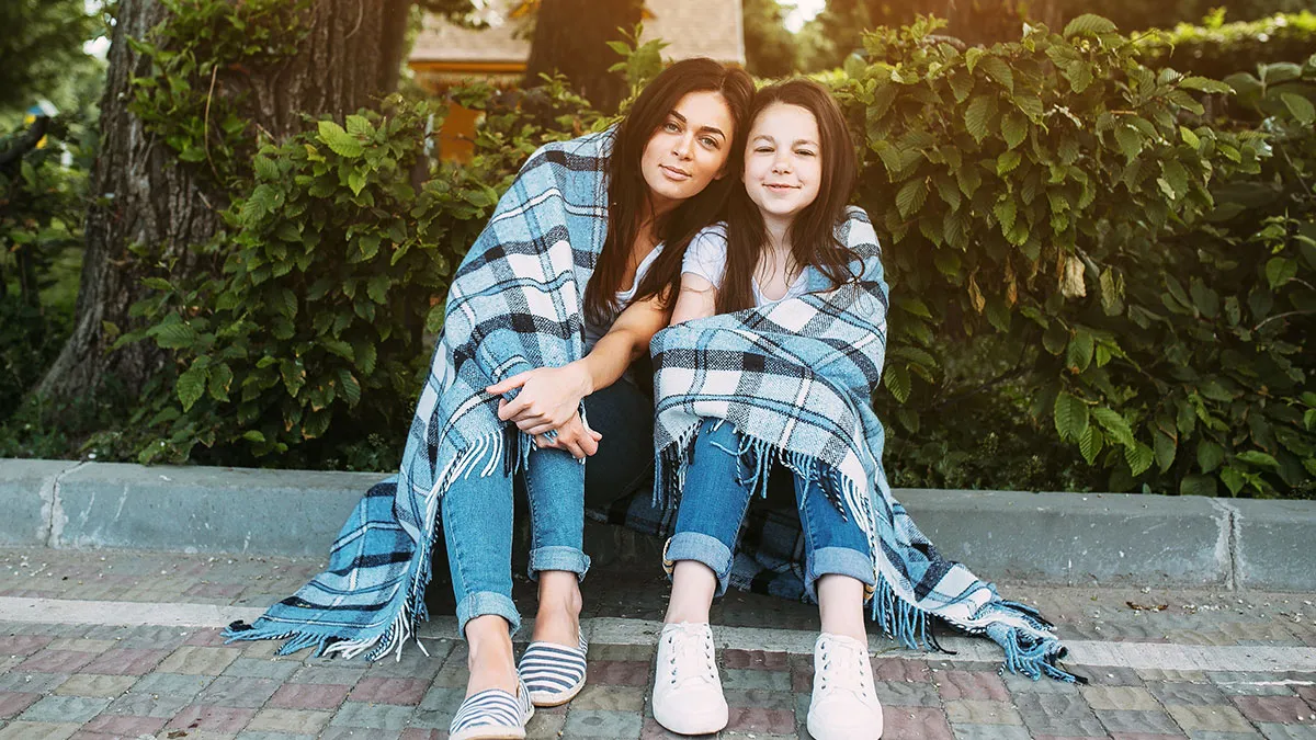 Teen Niece Slams Aunt Over Her Looks In Public, Furious When Aunt Cancels Shopping Trip