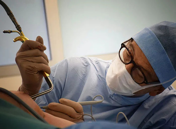 "Surgeons: What Weird Facts Do You Know About The Human Body That You Don't Share With Anybody?"