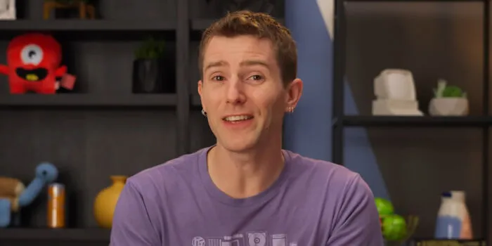 30 YouTubers That Fell Off So Badly Even Their Year Long Fans Left Them