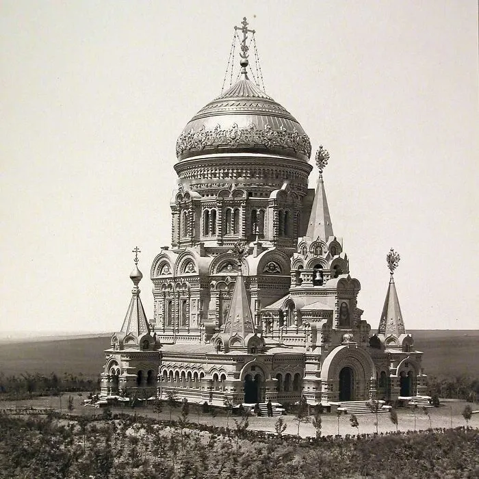 Christ The Savior Cathedral In Borki.  Built 1888-1891 As Part Of A Memorial Complex By Alexander III In Honor Of His Family Being Saved From A Train Crash At The Site In 1888