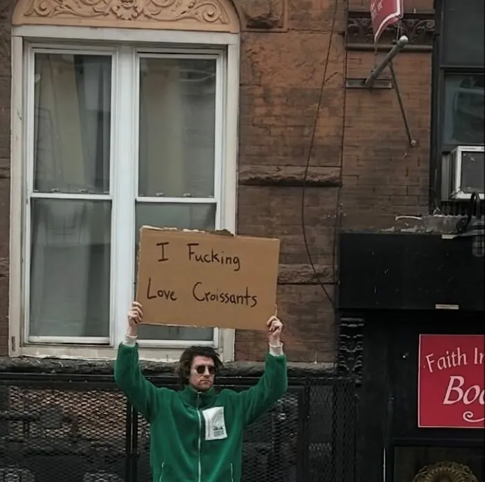 The “Dude With The Sign” Has Even More Things To Say And Here Are 50 Of The Newest Pics