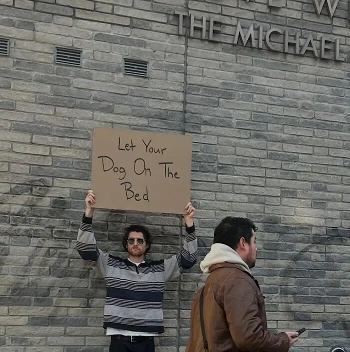 The “Dude With The Sign” Has Even More Things To Say And Here Are 50 Of The Newest Pics