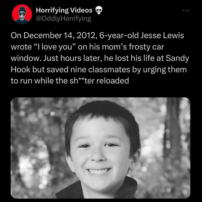 50 Unsettling Images From The "Oddly Horrifying" Online Group (New Pics)