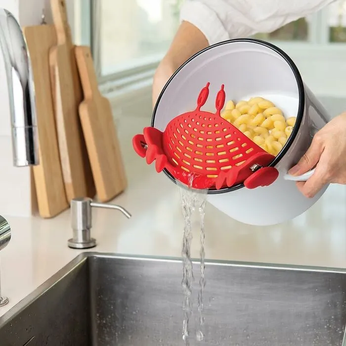 Your Clumsy Attempts To Drain A Pot Of Pasta Without Losing Half Of It To The Sink Can Be Assisted By An Adorable And Very Helpful <a Style="Display:inline;" Href="Https://Www.amazon.com/Ototo-Ot063-Crabby-Clip-Strainer/Dp/B0cjcpfmrz?dib=eyj2ijoimsj9.6pf2r56nobsawpckkcr1uvazoo9yu0f7sffczgiiewgom7jkiejqn_0u2orvytfy1awrgmxy6tkncv9-3vdum4yu03ullnwqrmyy6wb6qtqpy_wxkj7eulcmraroycqw45bhjb0-Hjxm25fvj_af_1isfwsj_bj-F-2eoda0115dtowahcmkwtchtzbfzo3xemyhhmlzy8h1h7mwllct0485rotyz02kxoxpb2o3p7huleqf48ullweeetkzitb_3kmtxsrevnk2rfxwifi0lhyjisxkoz0kb4popuk68l8.-Oemkhlotcbr8oxgzk7ohxvumu_s7z3hsu3vt3sidpk&dib_tag=se&keywords=weird%2bkitchen%2bgadgets&qid=1753430396&sr=8-66&xpid=nwixbf_kxif4f&th=1&linkcode=ll1&tag=artandesignews-20&linkid=1a3fdae9fa356894b53d07b7e28d02a3&language=en_us&ref_=as_li_ss_tl" Target="_blank">  <span Style="Font: Inherit; Color: #d74b1f;"> Crabby Clip-On Strainer </Span>