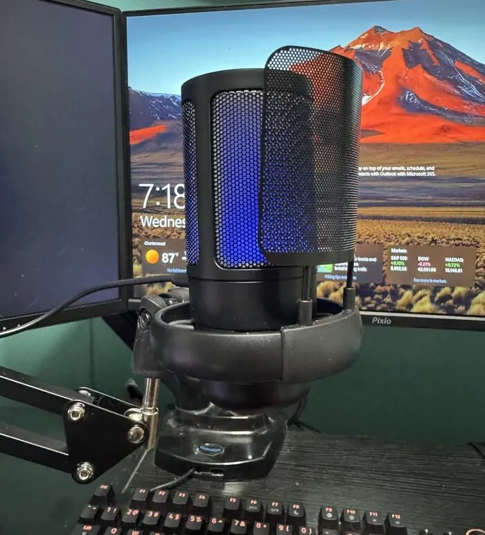 Go From Sounding Like A Witness In A True Crime Documentary To Having A Voice For Radio With A <a Style="Display:inline;" Href="Https://Www.amazon.com/Microphone-PC%ef%bc%8cpodcast-Streaming-Condenser-Compatible/Dp/B0d2tkfswv?ie=utf8&th=1&linkcode=ll1&tag=bpsalmon-20&linkid=391e3d5f7fd43005487b498e1fc64087&language=en_us&ref_=as_li_ss_tl" Target="_blank">    <span Style="Font: Inherit; Color: #d74b1f;"> Gaming USB Microphone For PC</Span>
