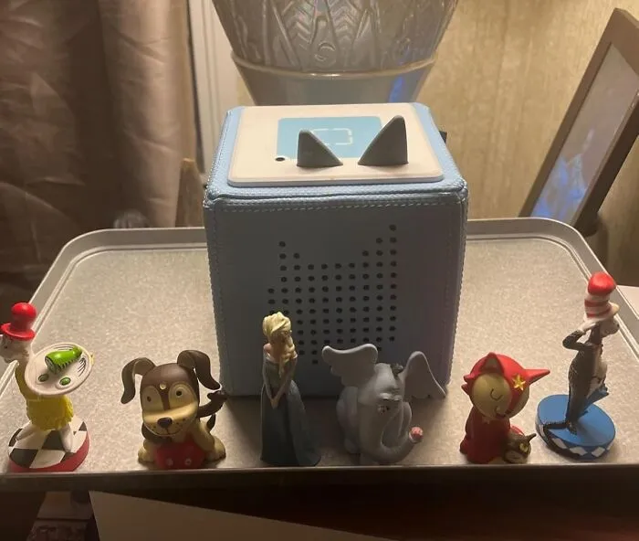 The <a Style="Display:inline;" Href="Https://Www.amazon.com/Toniebox-Player-Starter-Sam-L-Am-Playtime/Dp/B0cshfs9wg?ie=utf8&th=1&linkcode=ll1&tag=bpcrab-20&linkid=ce0ab0e2b65060cbd8dbeb25035b295b&language=en_us&ref_=as_li_ss_tl" Target="_blank">    <span Style="Font: Inherit; Color: #d74b1f;"> Tonies Toniebox</Span> Is Basically A Jukebox Where The Records Have Been Replaced By Adorable Little Storybook Characters