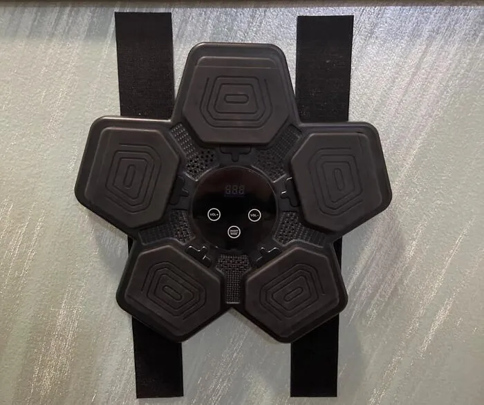 A <a Style="Display:inline;" Href="Https://Www.amazon.com/Lolbox-Machine-Bluetooth-Punching-Equipment/Dp/B0d4yzrk2m?ie=utf8&th=1&linkcode=ll1&tag=bpcrab-20&linkid=9f4e0143210220dd487ea1e42b4fb914&language=en_us&ref_=as_li_ss_tl" Target="_blank">    <span Style="Font: Inherit; Color: #d74b1f;"> Musical Punching Machine</Span> Turns Your Workout Into A Rhythm Game Where The Final Boss Is Your Cardio Stamina