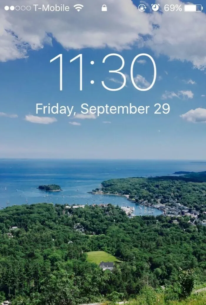 I Asked My Girlfriend How Badly Her Screen Was Cracked After She Dropped Her Phone. She Sent Me A Screenshot