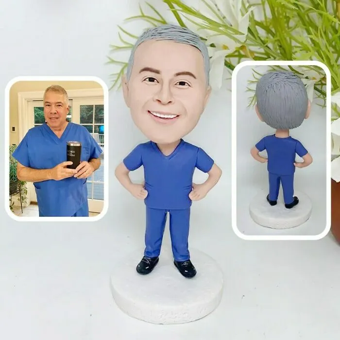 We Make Custom Bobbleheads From People's Photos, And Some Of These Turned Out Adorably Hilarious