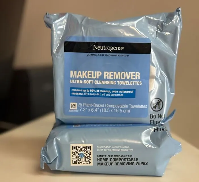 Your Face Can Bid Adieu To A Day's Worth Of Makeup And Grime In Seconds With These <a Style="Display:inline;" Href="Https://Www.amazon.com/Neutrogena-Cleansing-Towelettes-Waterproof-Alcohol-Free/Dp/B00u2vqzds?ie=utf8&linkcode=ll1&tag=bpsparrow-20&linkid=273c06219f4f324b211a0465f0f53cd1&language=en_us&ref_=as_li_ss_tl" Target="_blank">    <span Style="Font: Inherit; Color: #d74b1f;"> Neutrogena Makeup Remover Wipes </Span>