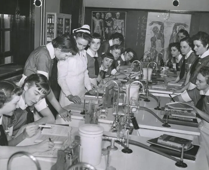 Class Of 1950 Preclinical Students With Instructor