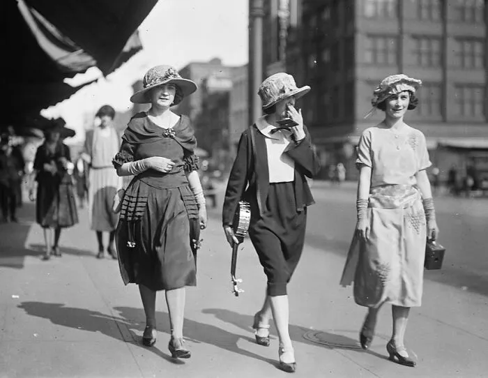 Women In The Street, Washington, D.C., 1922