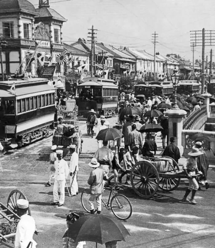 Lively Street In Tokyo Around 1900-1920