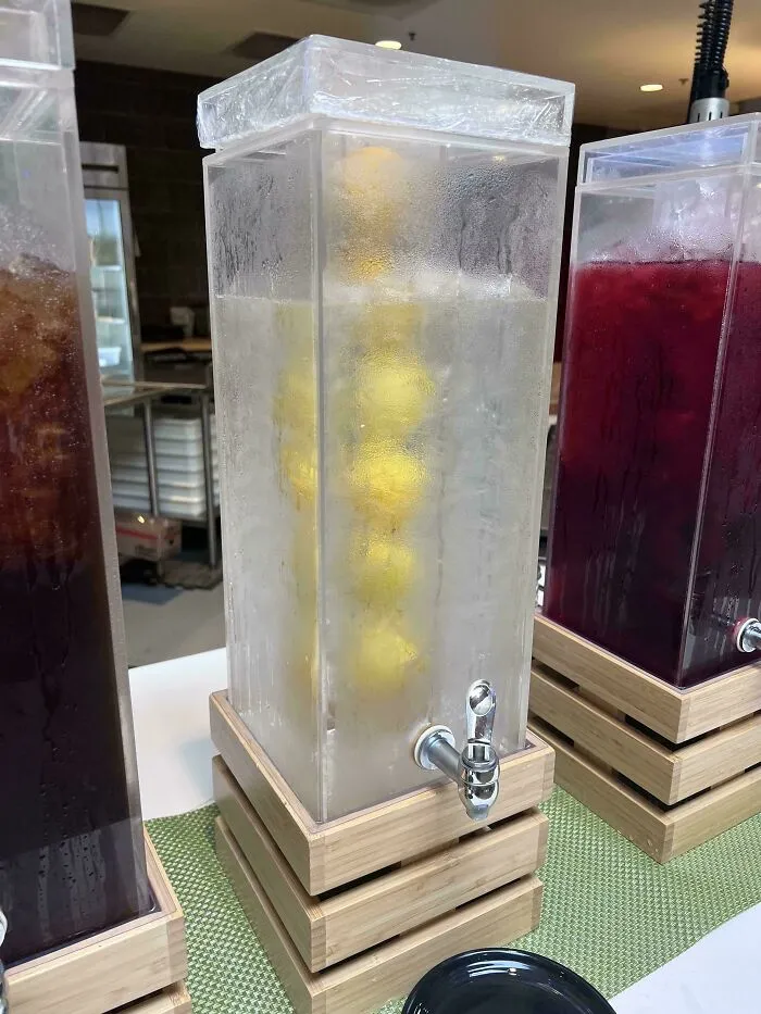 At My School Cafeteria, I Just Want To Have Lemon Water… If Only They Cut The Lemons