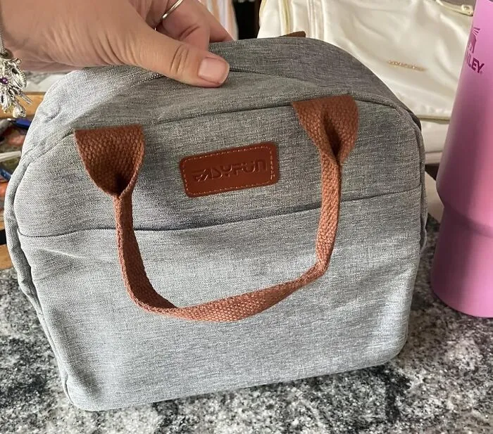 Your Lunch Is About To Have A Better Wardrobe Than You Do Thanks To A <a Style="Display:inline;" Href="Https://Www.amazon.com/Insulated-Leakproof-Containers-Reusable-Capacity/Dp/B0c4h2yvpx?ie=utf8&th=1&linkcode=ll1&tag=bpdog-20&linkid=eb1c1ec7e78feae9fecdfe91cc121965&language=en_us&ref_=as_li_ss_tl" Target="_blank">  <span Style="Font: Inherit; Color: #d74b1f;"> Stylish Insulated Lunch Bag </Span>